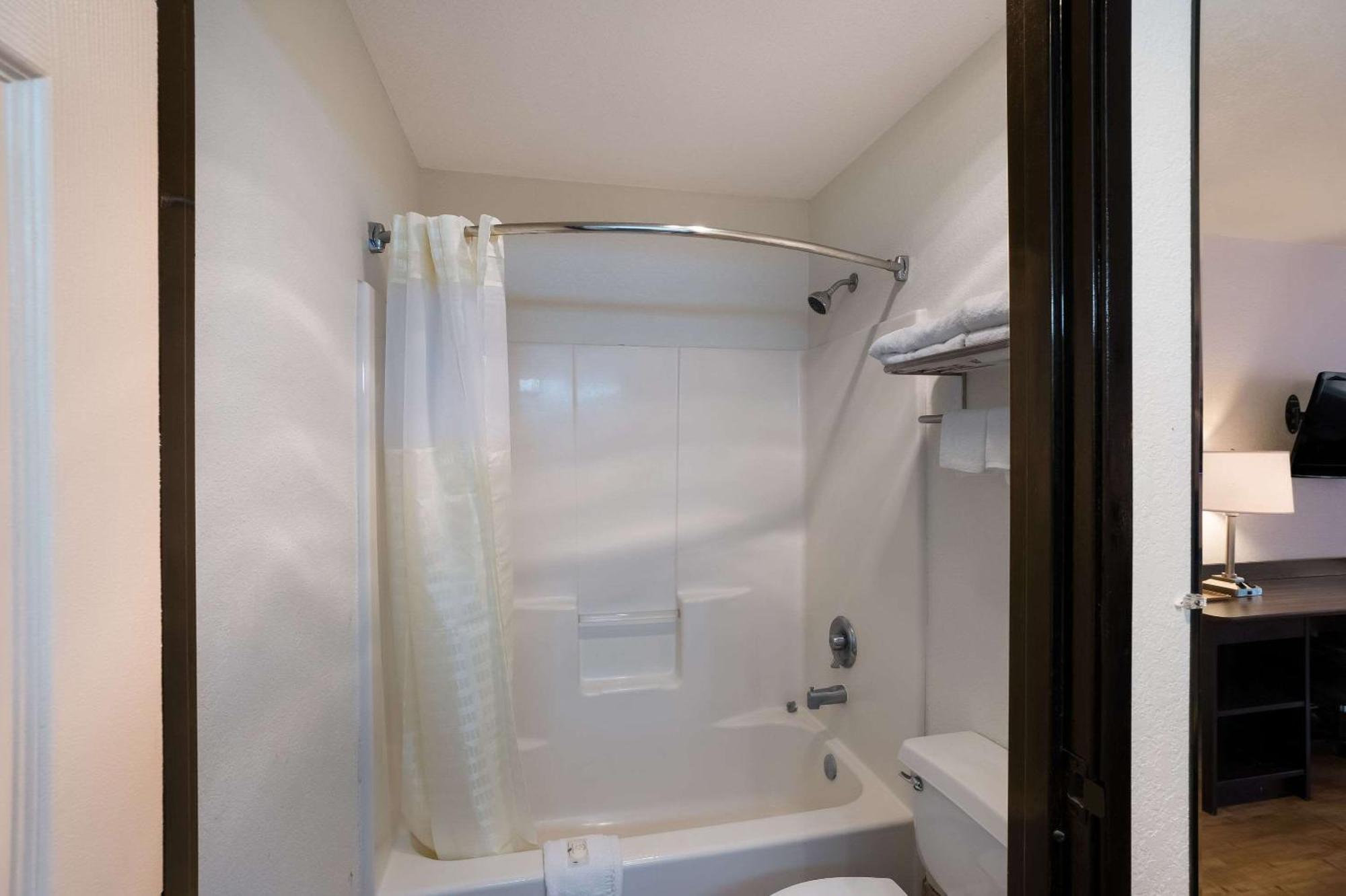 Quality Inn & Suites Junction Eksteriør billede
