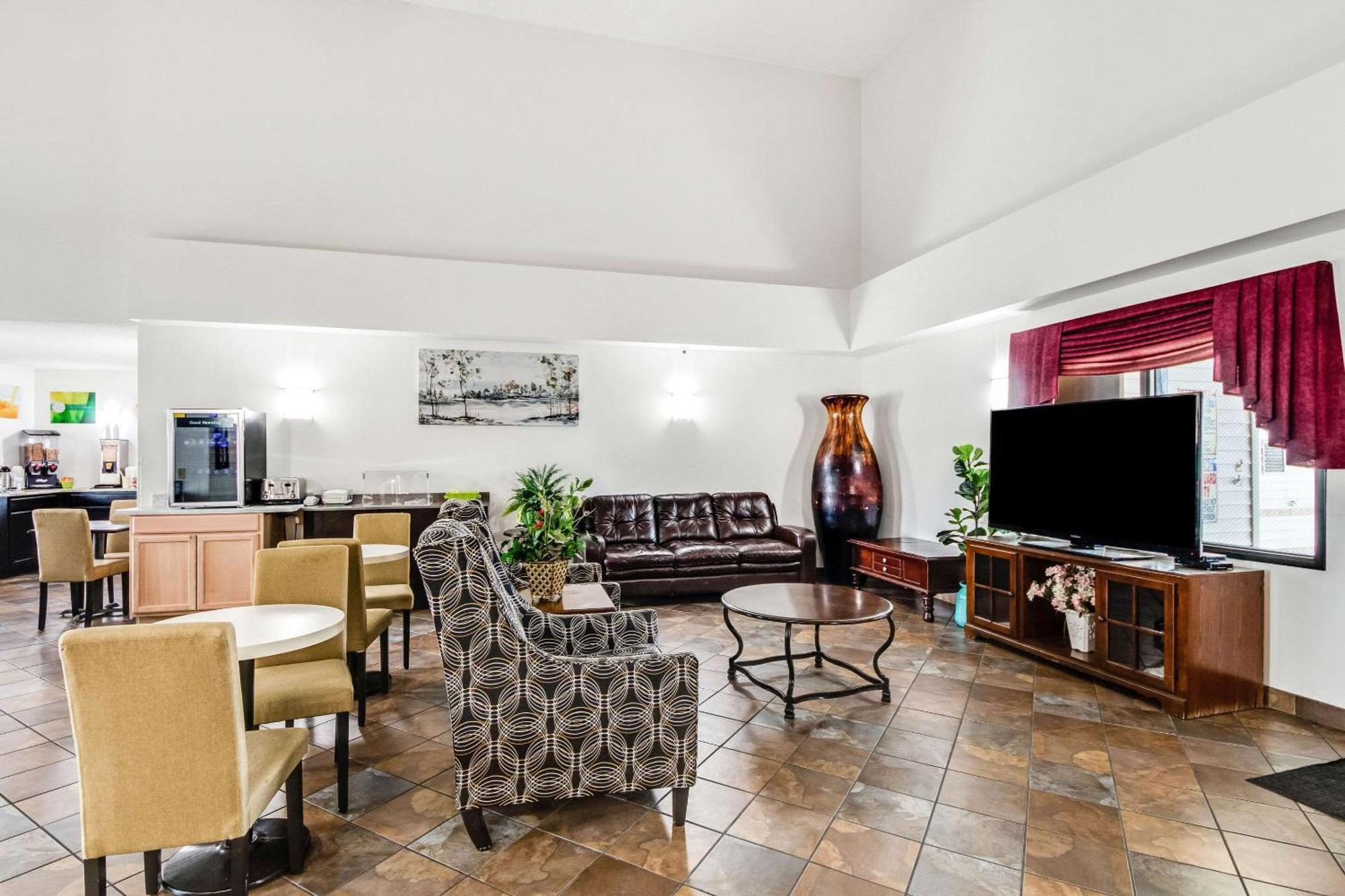 Quality Inn & Suites Junction Eksteriør billede