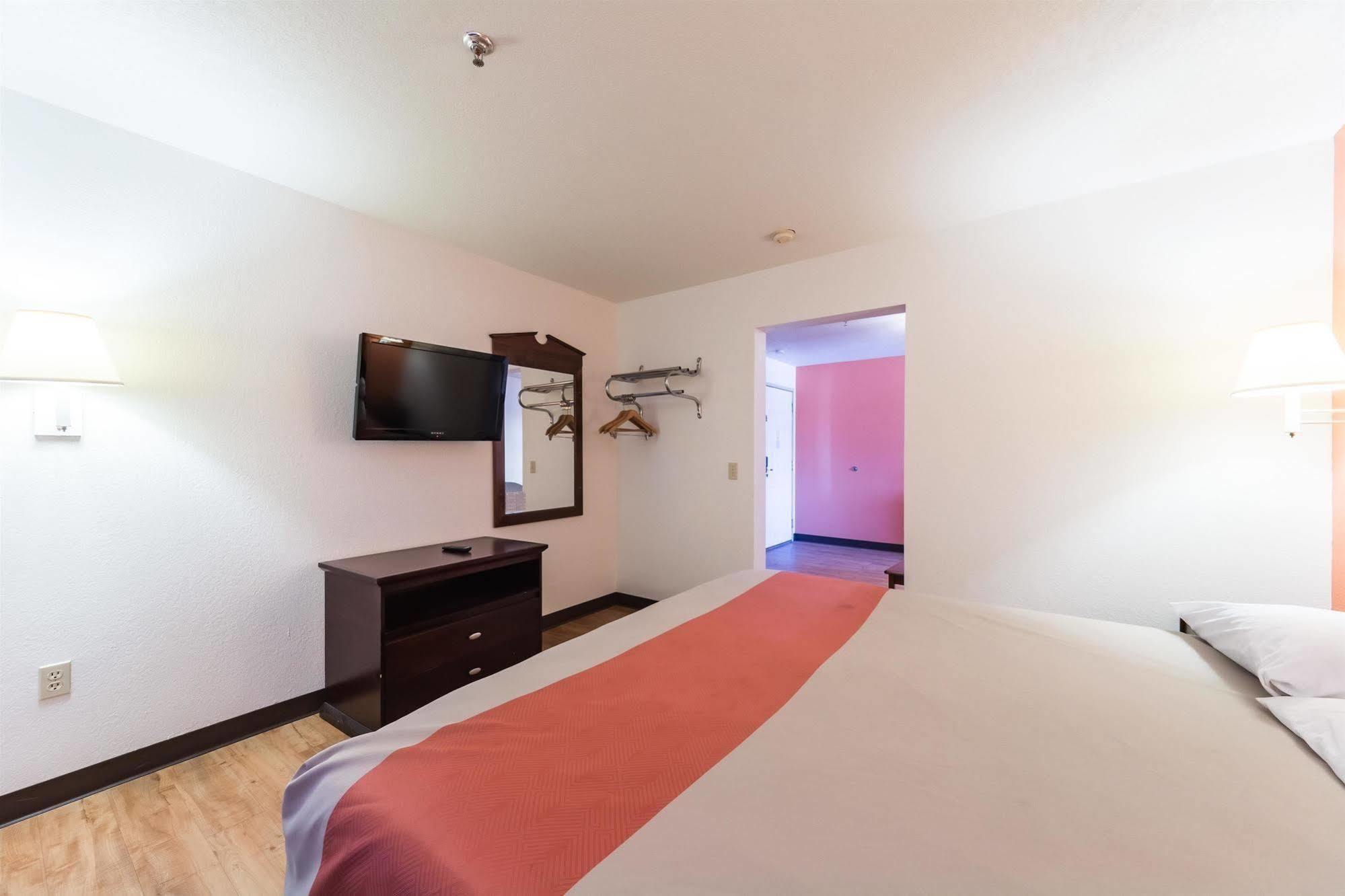 Quality Inn & Suites Junction Eksteriør billede